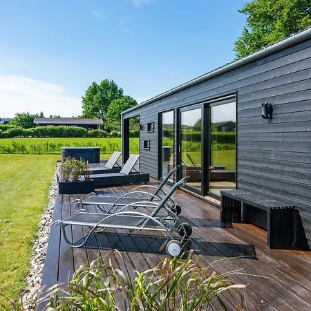 Dom wakacyjny 8 Person In