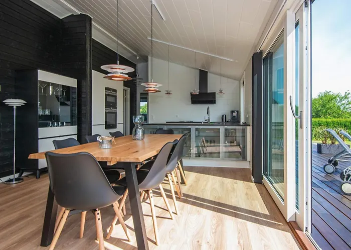 8 Person In 度假居 *